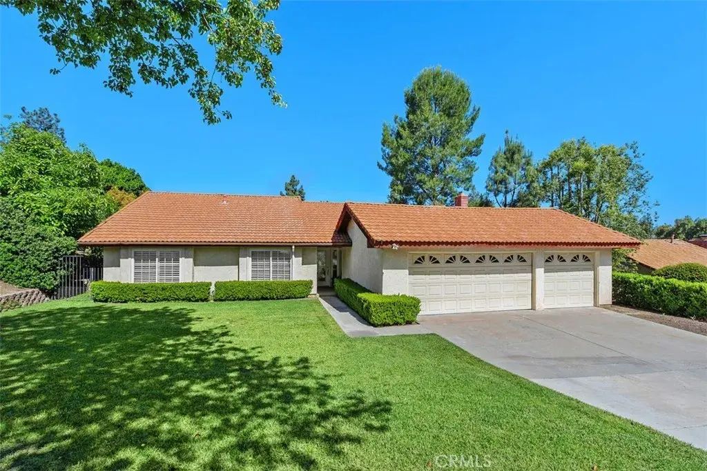 5625 Via Terreno, Riverside