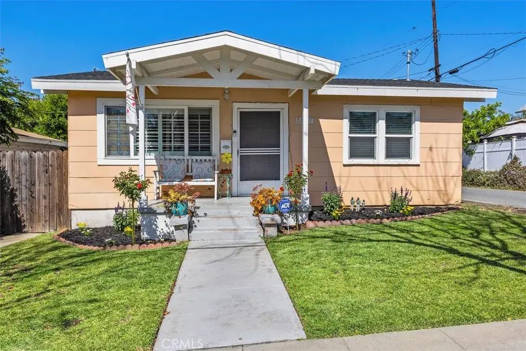 5847 Newlin Avenue, Whittier