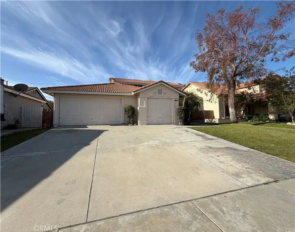 2565 W Fairview Drive, Rialto