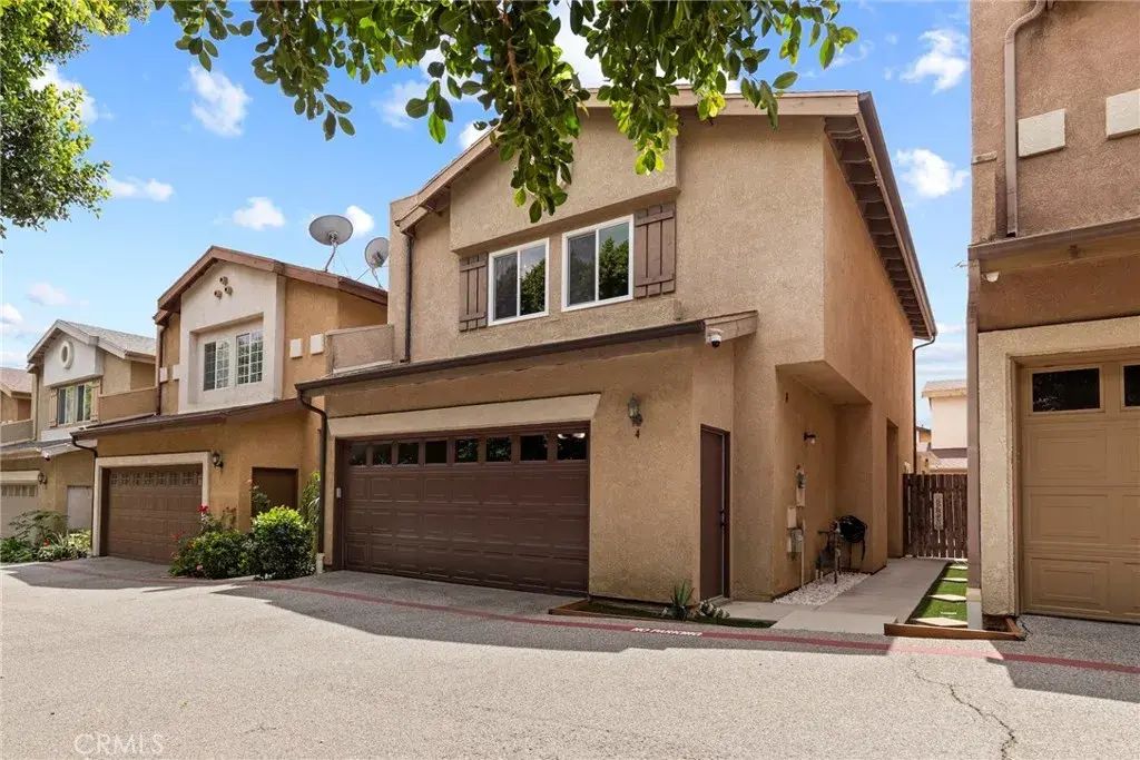 15122 Roxford Street 4, Sylmar
