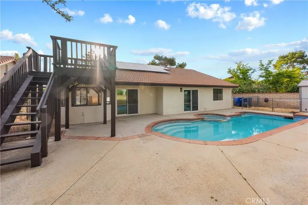 40744 Via Valor, Palmdale