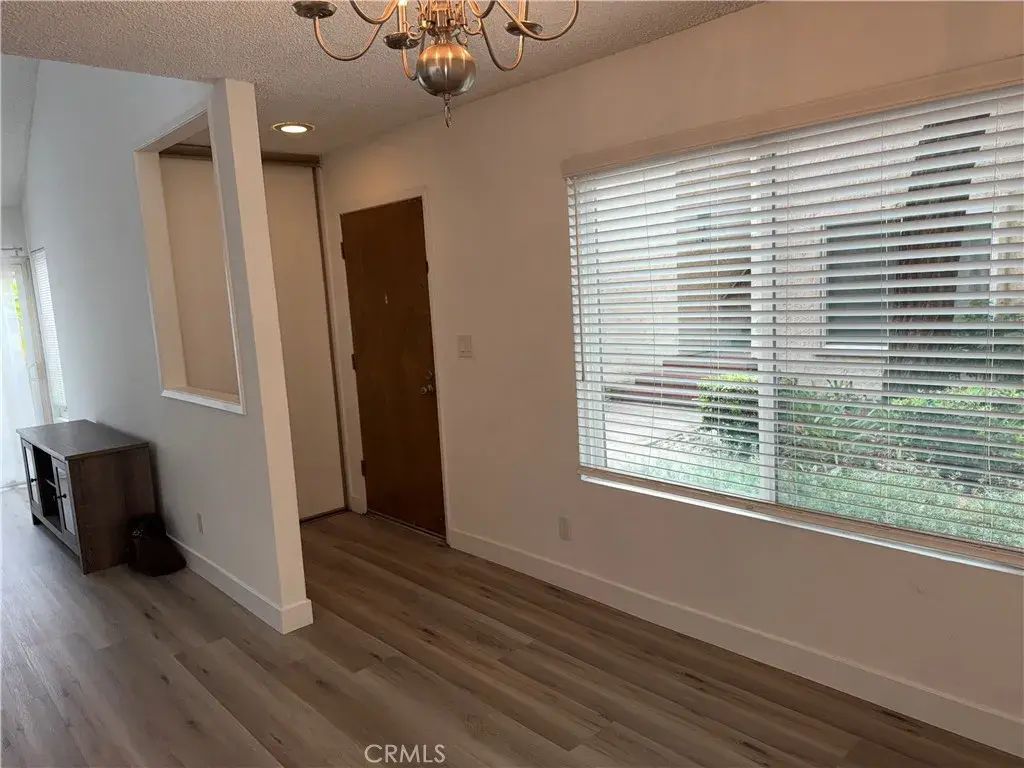 22330 Victory Boulevard 803, Woodland Hills
