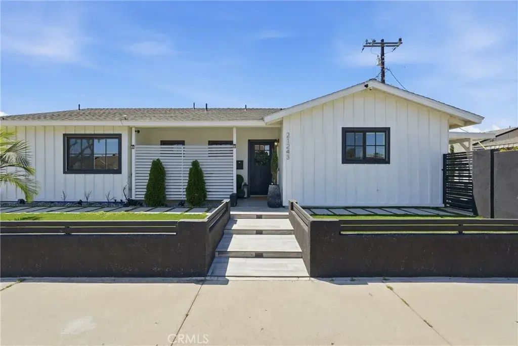 21243 Wilder, Lakewood