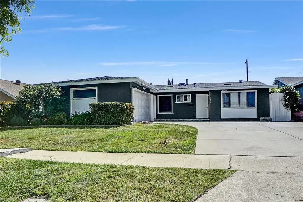 6456 Gross, West Hills