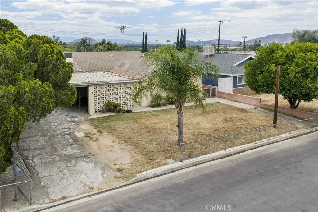3306 Debbie Lane, Riverside