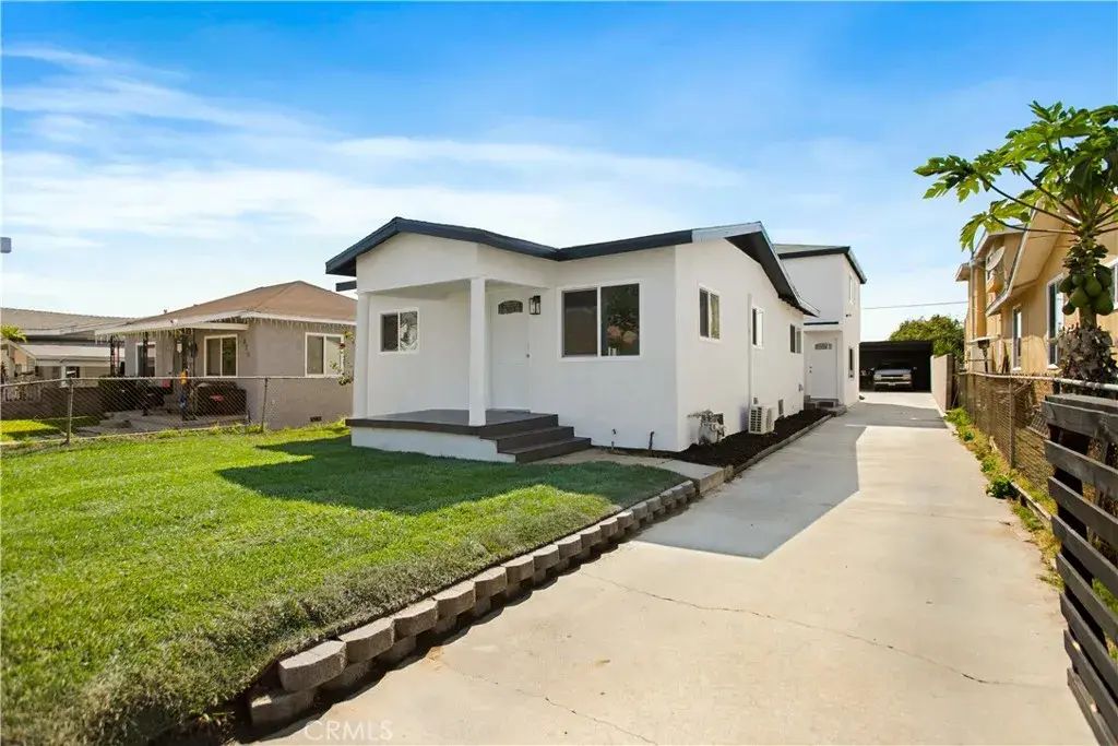 631 Leonard, Los Angeles