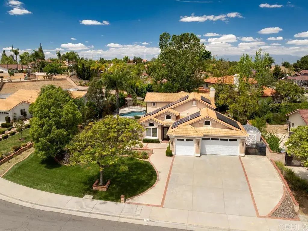 677 Garwood Court, Riverside