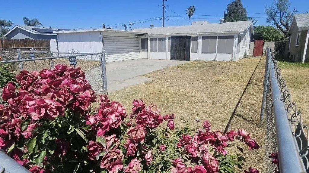 2304 Castro Lane, Bakersfield
