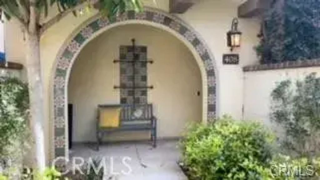 408 Sevilla, Brea