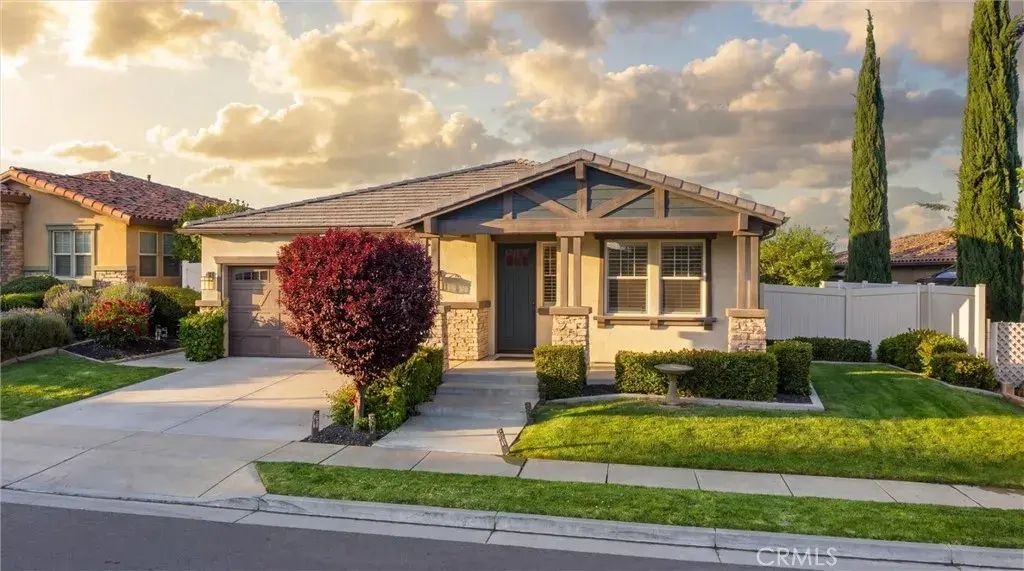1300 Heritage, Calimesa