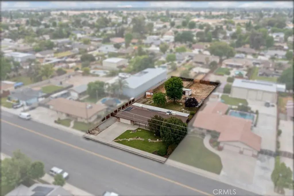 2065 Jenkins, Bakersfield