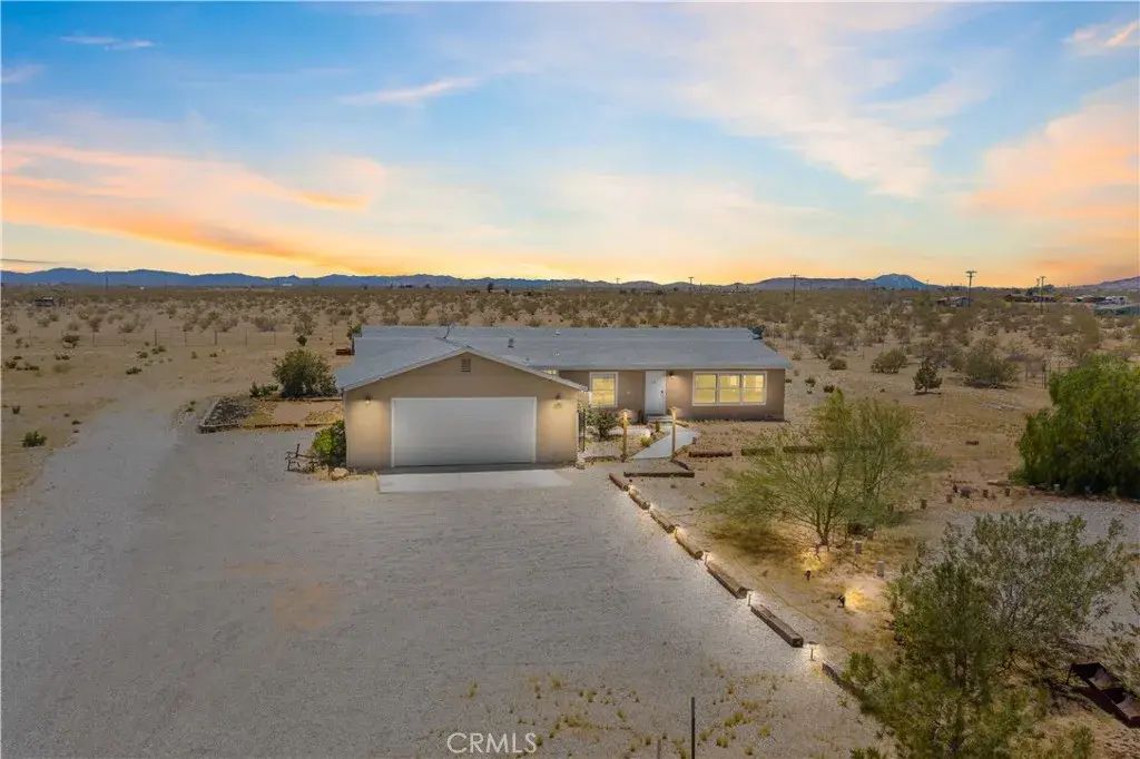 61375 Leslie Lane, Landers