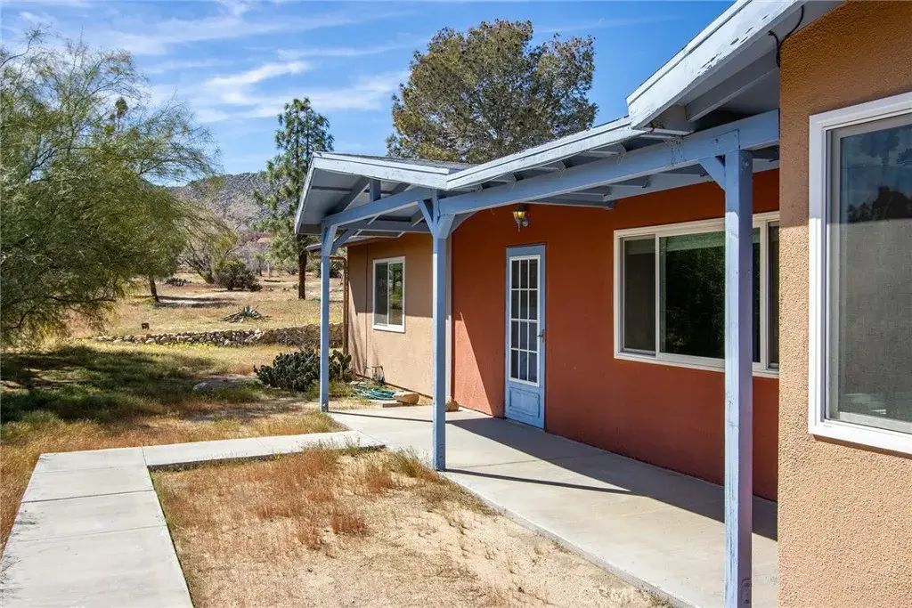 7994 Sunset Road, Joshua Tree