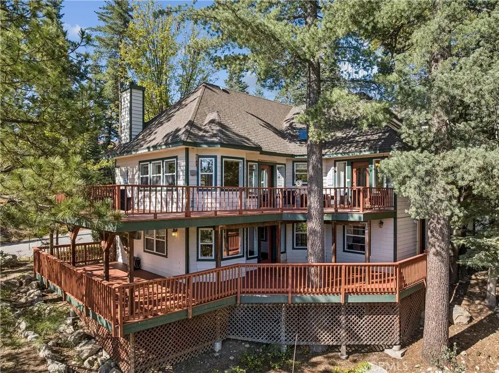 26166 Circle Drive, Lake Arrowhead