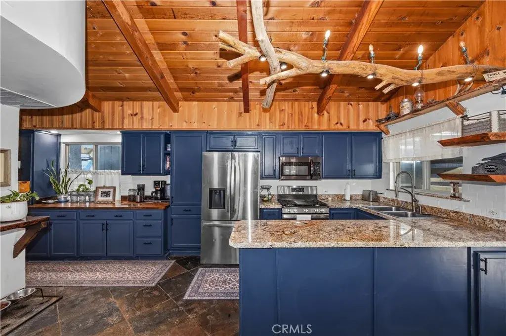 521 Fir Lane, Green Valley Lake