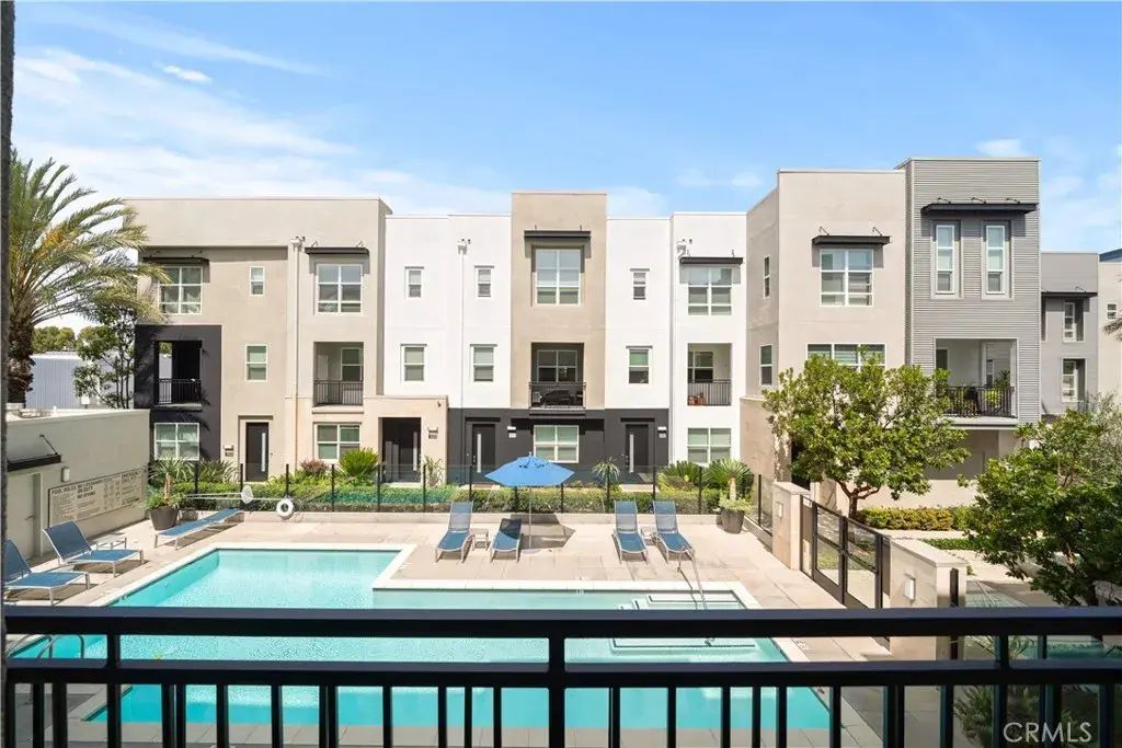 2278 Synergy, Irvine