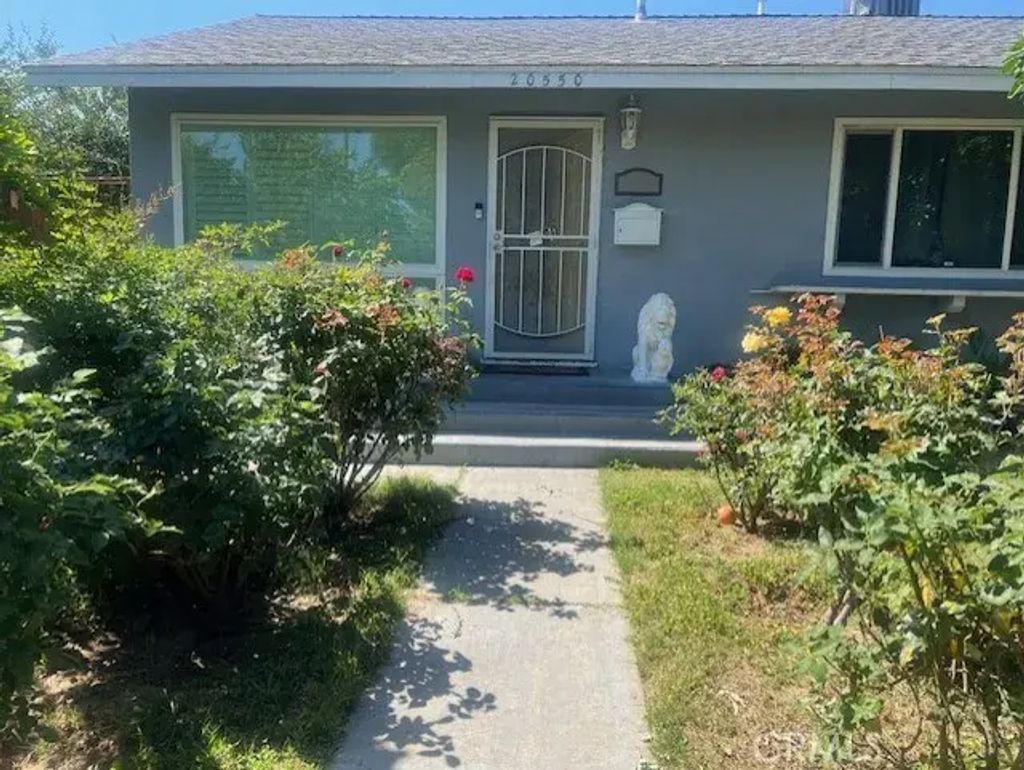 20550 Sherman Way, Winnetka