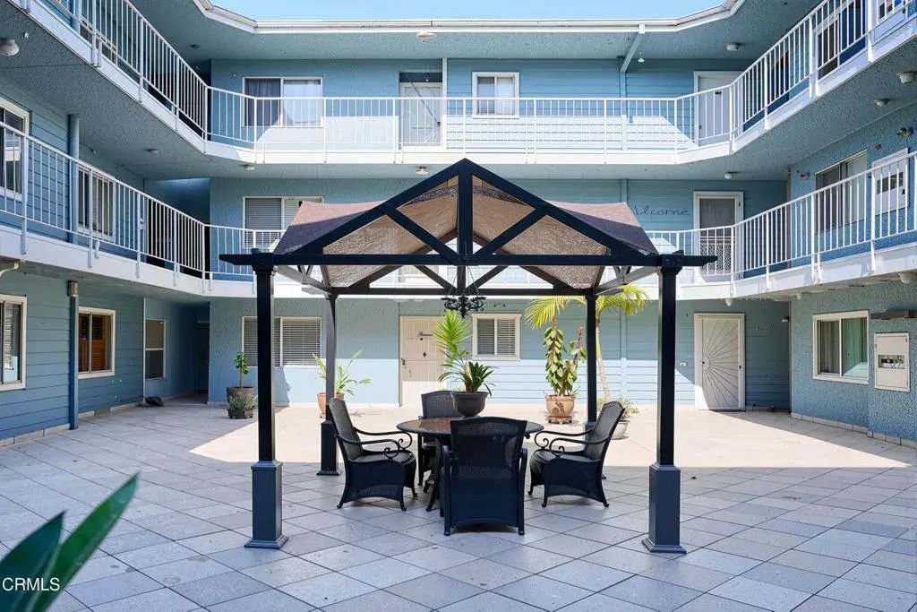 955 E 3rd 209, Long Beach
