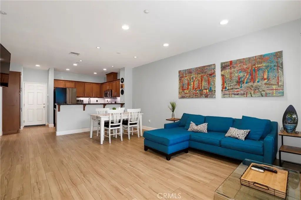 330 Harbor Breeze Drive, Port Hueneme