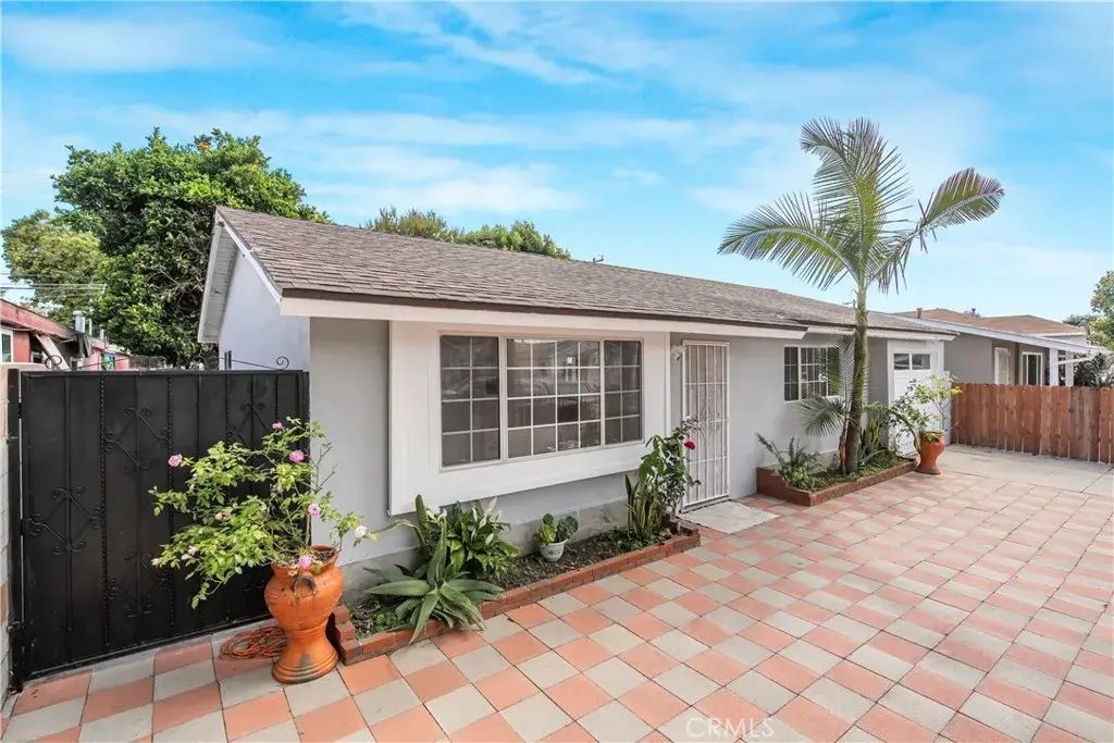 180 E 69th, Long Beach