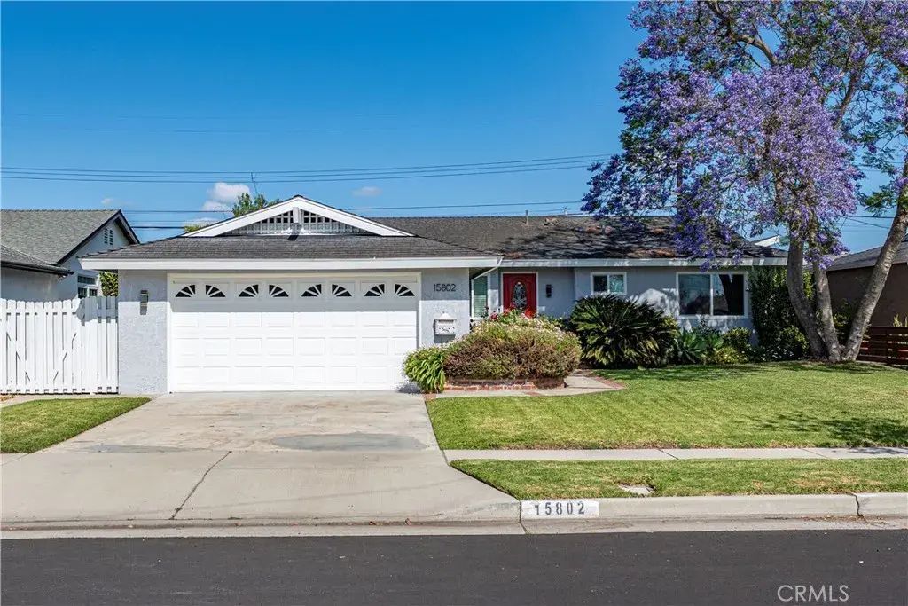 15802 Tullow Lane, Huntington Beach
