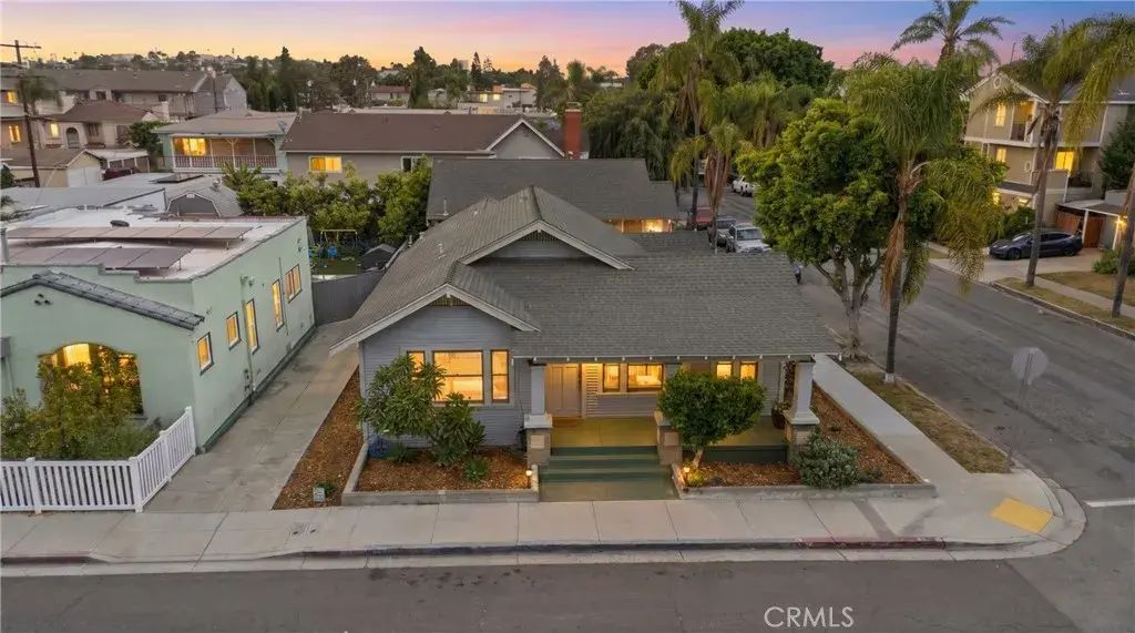 1005 Roswell, Long Beach