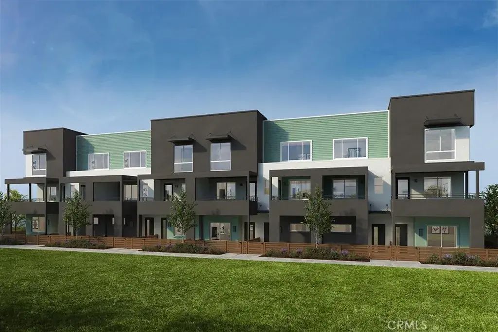 150 Balsawood, Tustin