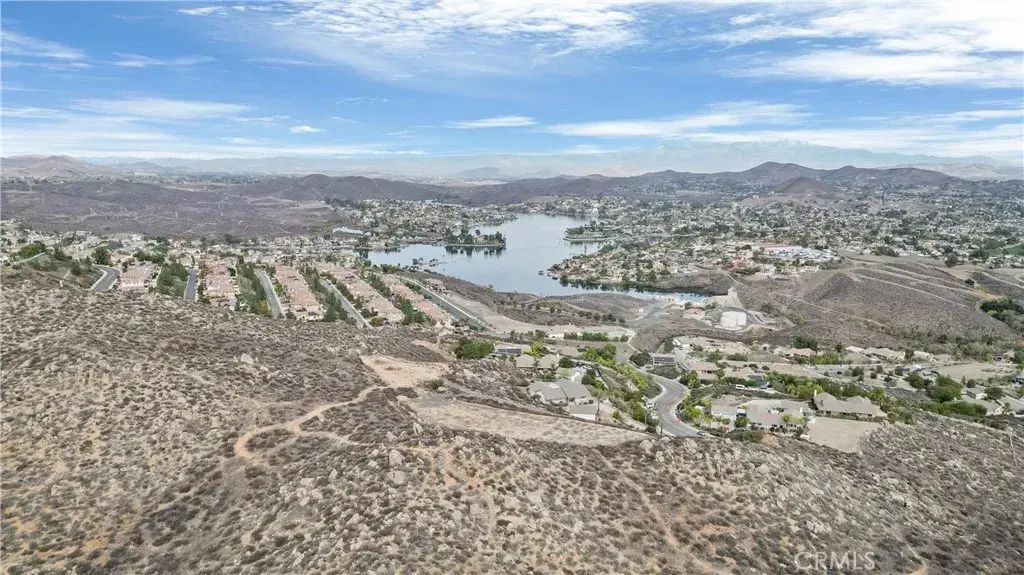 9 Via Del Lago, Lake Elsinore