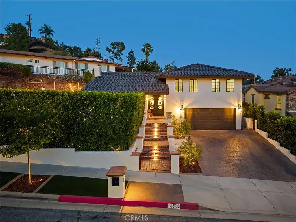 1454 N Hilltop, Azusa