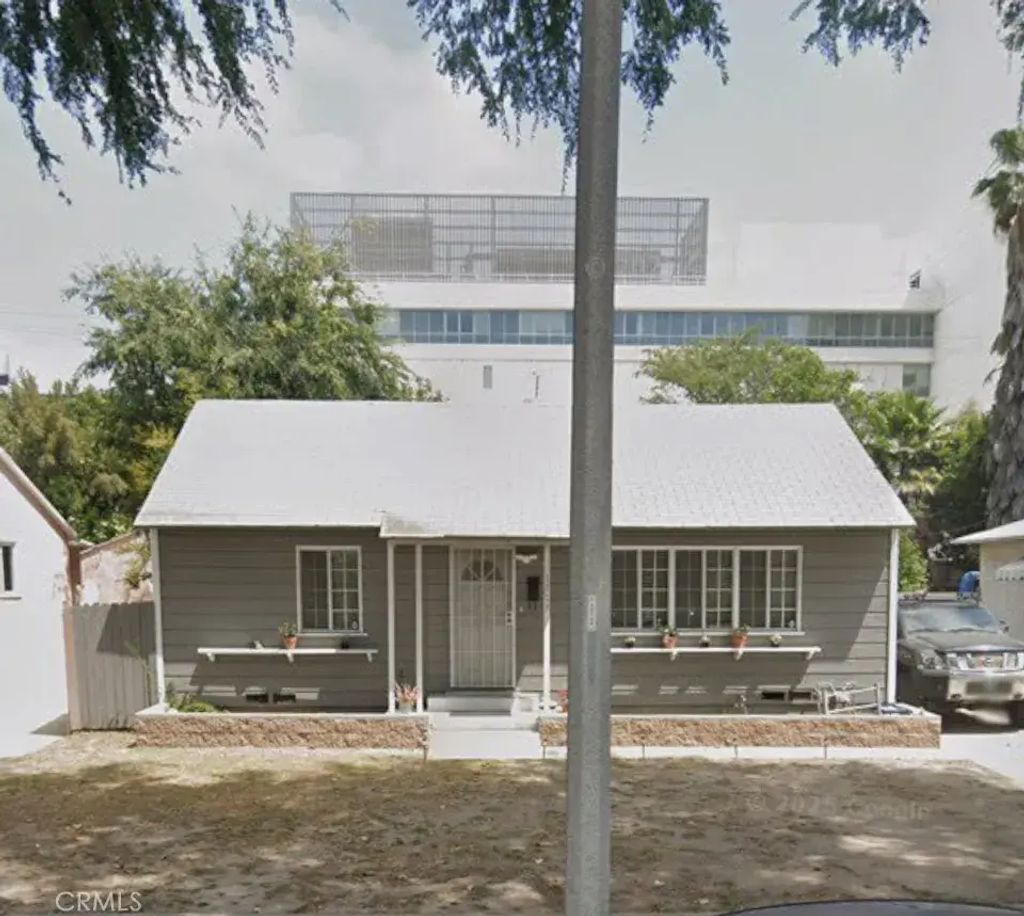 1717 122nd St, Los Angeles