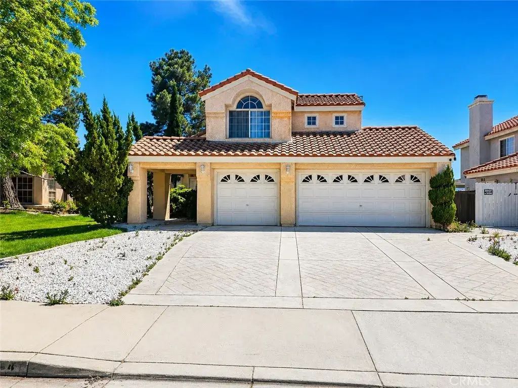 6044 Catalina, Palmdale