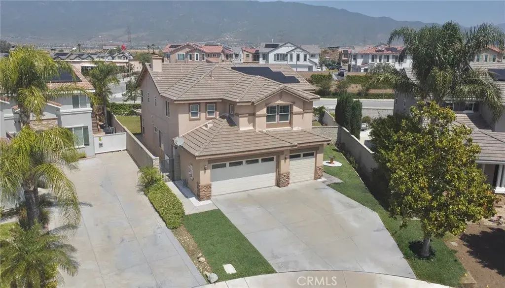 15230 Rosewood, Fontana