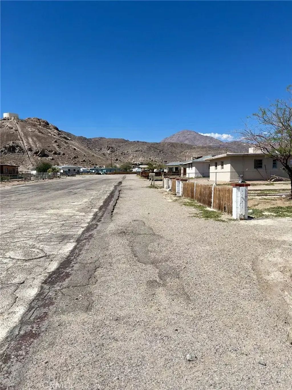 13776 Benton Street, Trona