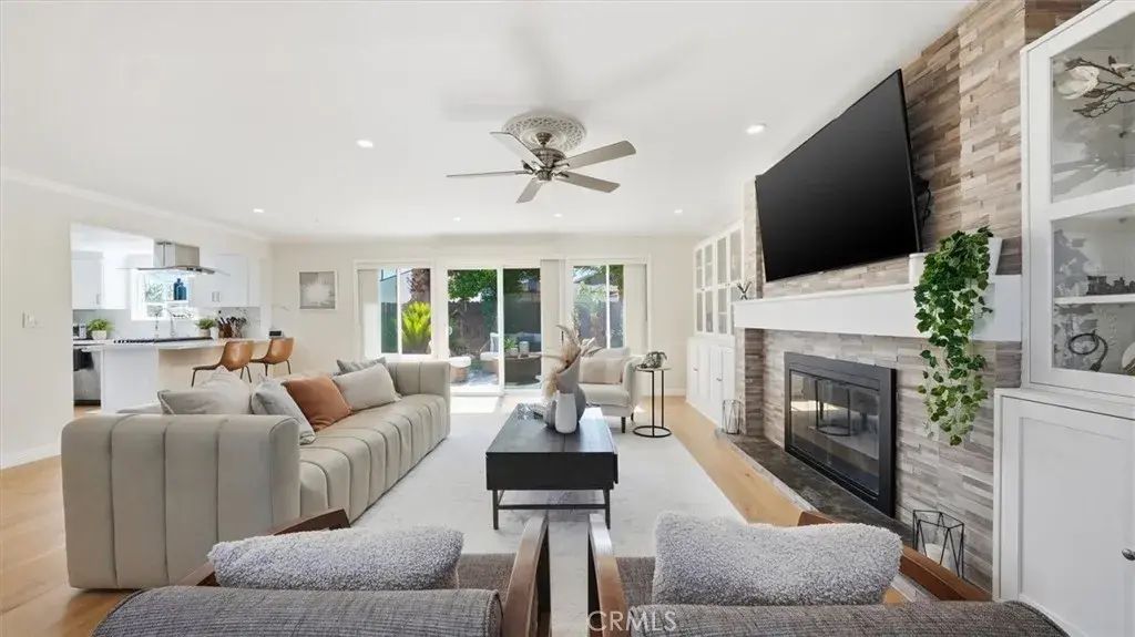 25006 Bani, Lomita