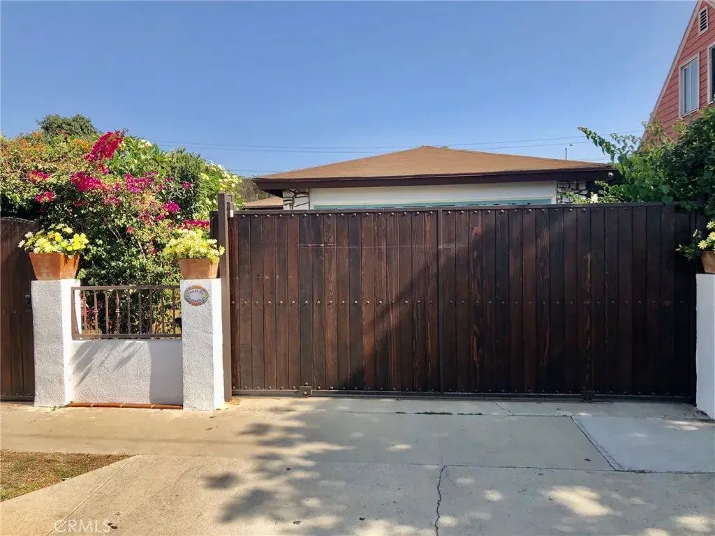 2312 Connor Avenue, Commerce