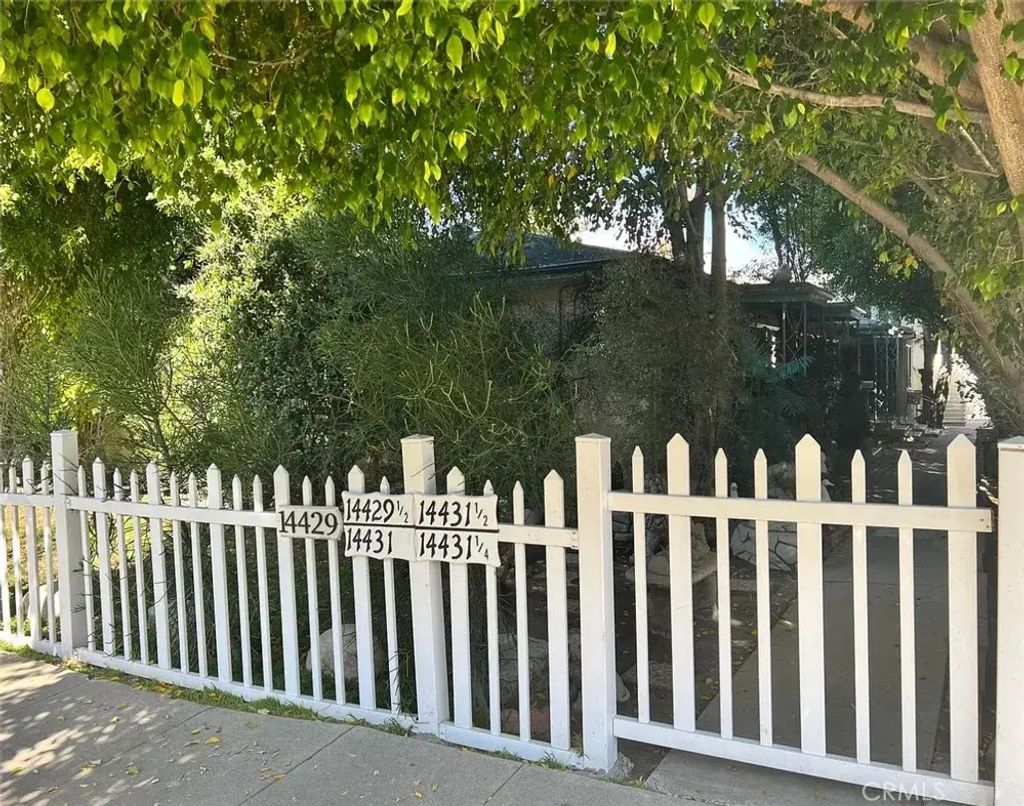 14429 Dickens Street 1/2, Sherman Oaks