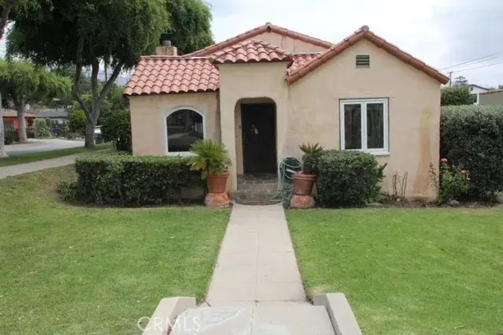 1804 N Belmont Avenue North, Pasadena