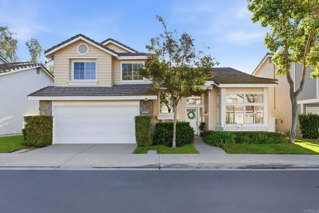 12327 Cornwallis Square, 