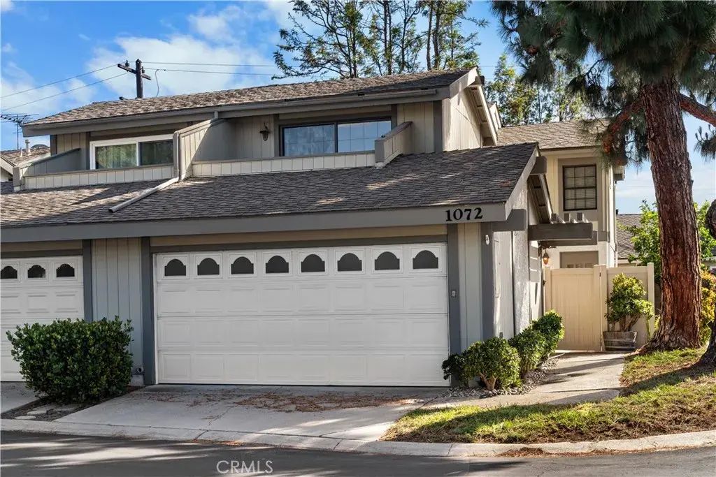 1072 Tustin Pines, Tustin