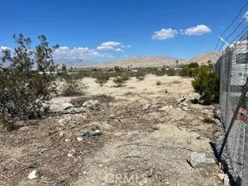 18th Ave, Desert Hot Springs