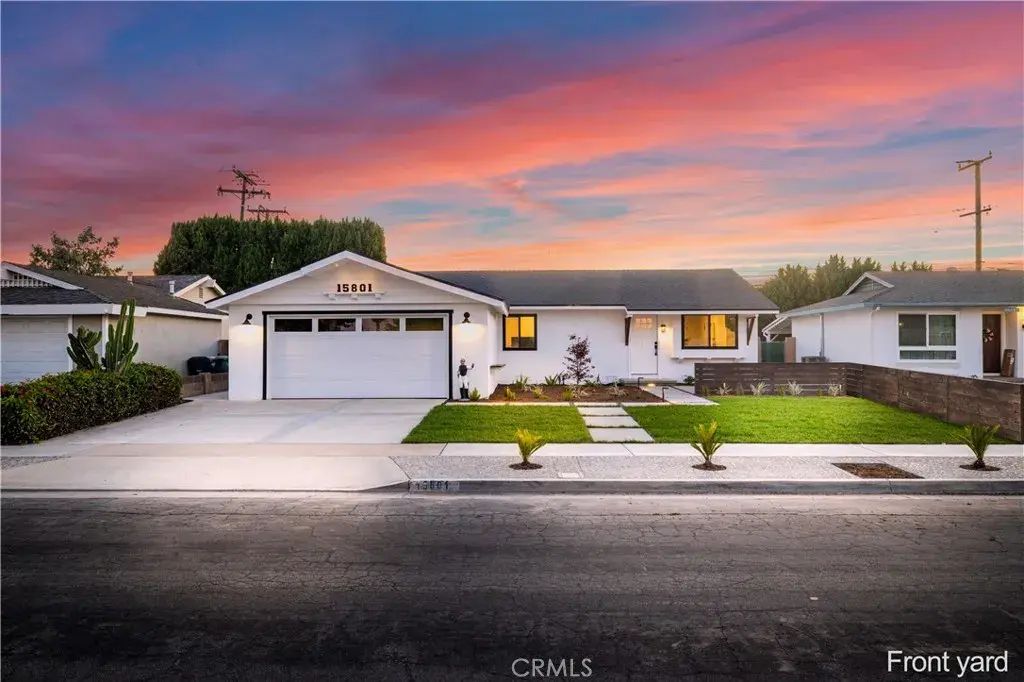 15801 Carrie Lane, Huntington Beach