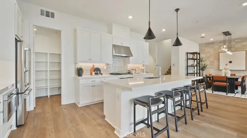 915 Walnut Terrace, Montebello
