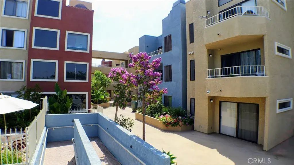 550 Orange Ave 116, Long Beach