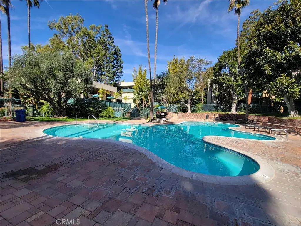 448 N Bellflower, Long Beach