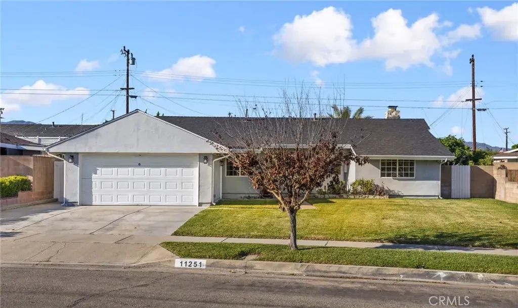 11251 La Rosa Drive, Arcadia