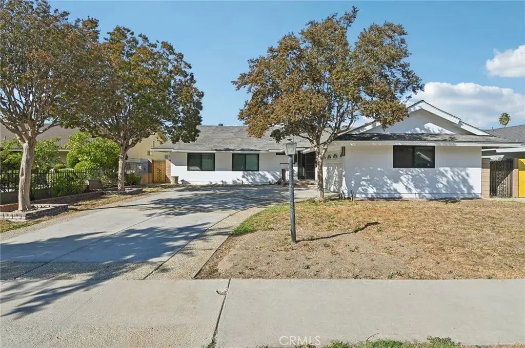 15937 Londelius Street, North Hills