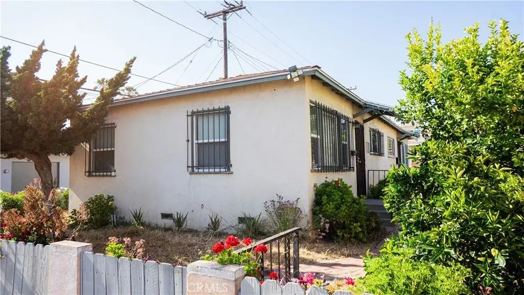 3321 E 17th Street, Long Beach