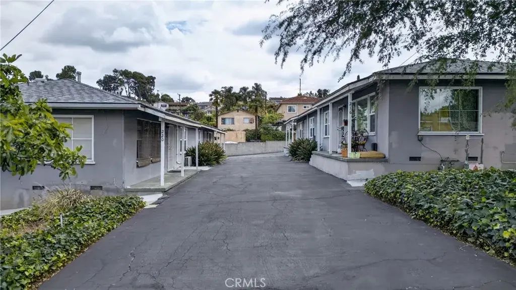 216 E Graves, Monterey Park