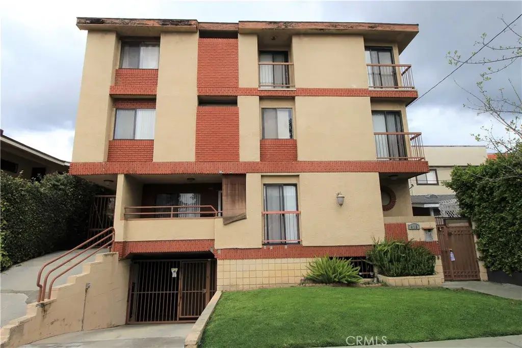415 W Stocker Street 307, Glendale