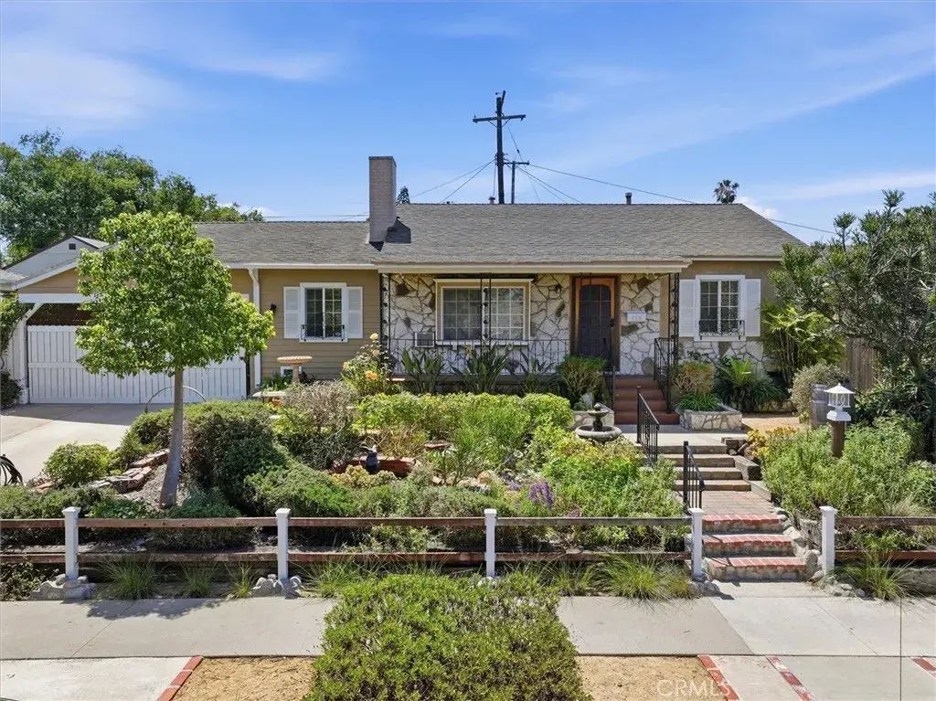 210 E 46th Street, Long Beach